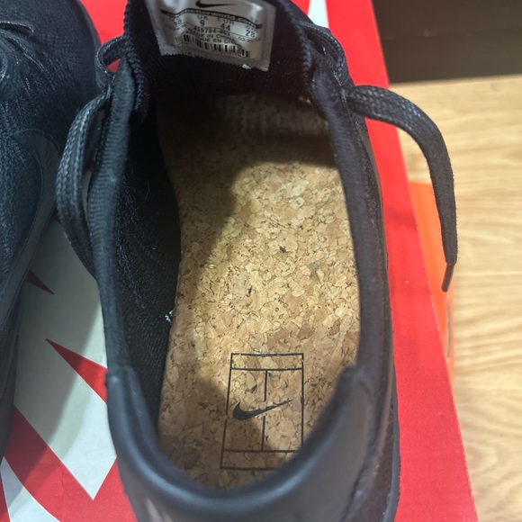 Men’s size 10 Nike tennis ultra flyknit - new w/box triple black - ultra rare! - Picture 6 of 9